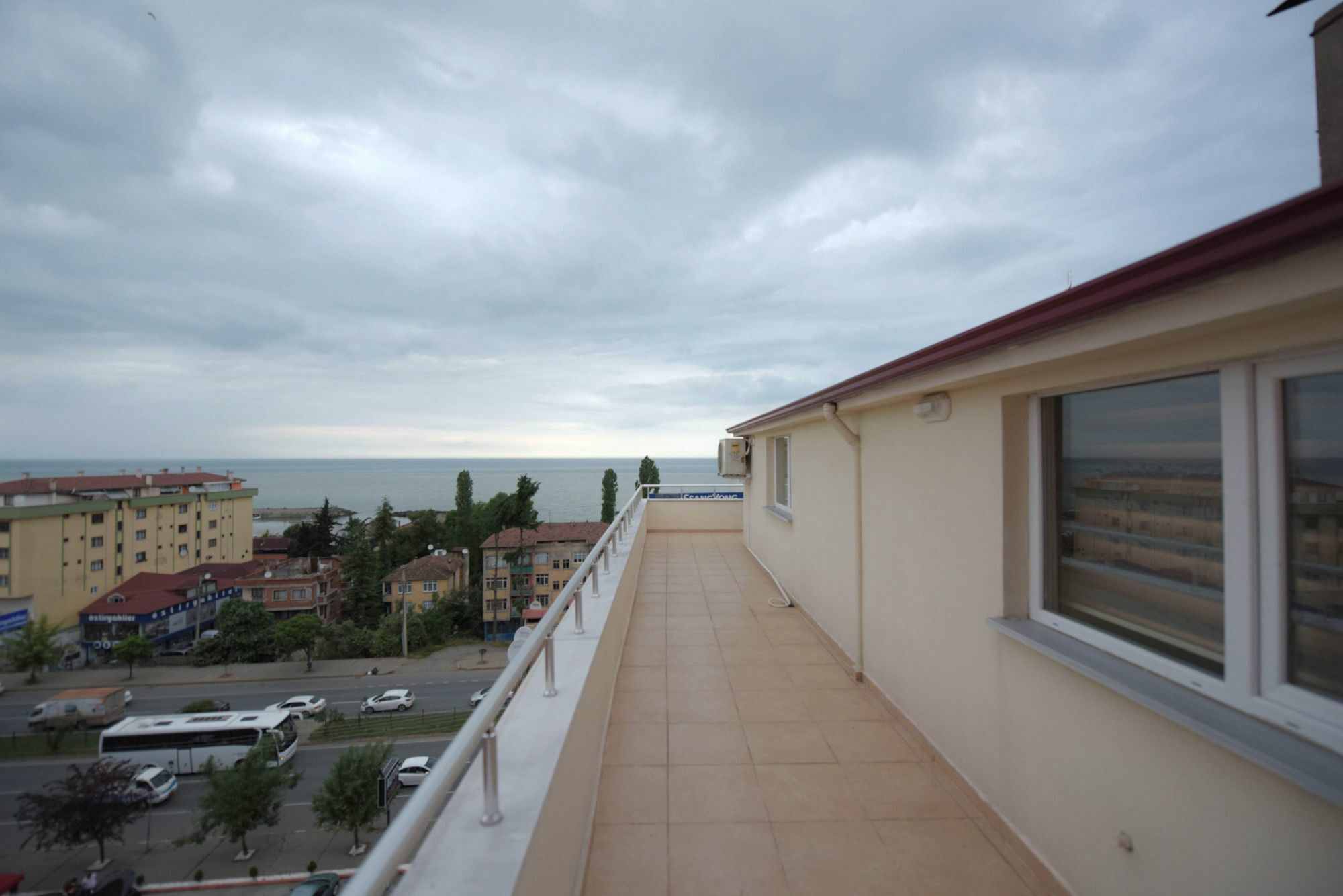 Simali Apart Akcaabat Buitenkant foto